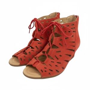 Earth Women's Red Wedge Sandals